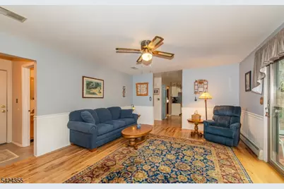 4 Lisa Ct, Roxbury Township, NJ 07876 - Photo 11