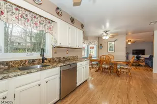 4 Lisa Ct, Roxbury Township, NJ 07876 - Photo 5