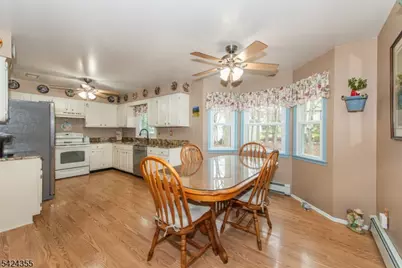 4 Lisa Ct, Roxbury Township, NJ 07876 - Photo 7