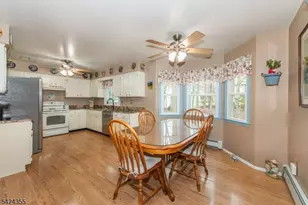 4 Lisa Ct, Roxbury Township, NJ 07876 - Photo 7