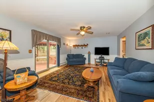 4 Lisa Ct, Roxbury Township, NJ 07876 - Photo 9