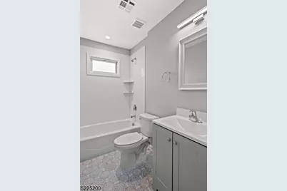 227 N 11 #2, Kenilworth, NJ 07033 - Photo 9