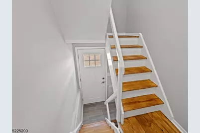 227 N 11 #2, Kenilworth, NJ 07033 - Photo 17