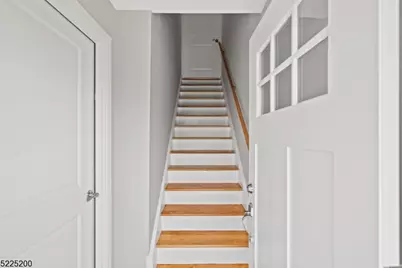 227 N 11 #2, Kenilworth, NJ 07033 - Photo 3