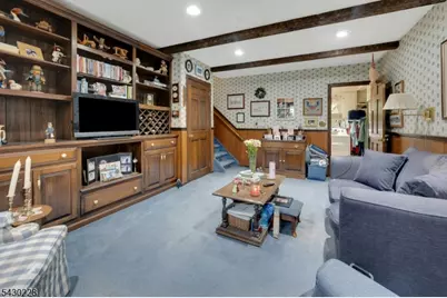 92 Louis St, Hanover Township, NJ 07981 - Photo 15