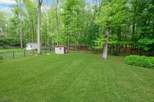 92 Louis St, Hanover Township, NJ 07981 - Photo 21