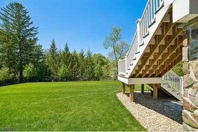 132 Hartshorn Dr, Millburn, NJ 07078 - Photo 9