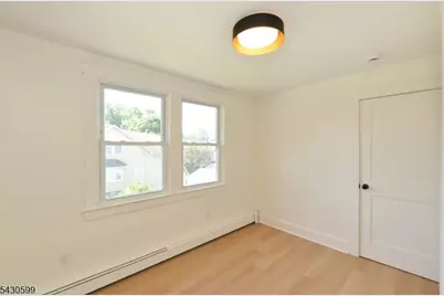 244 Van Winkle Ave, Hawthorne, NJ 07506 - Photo 5