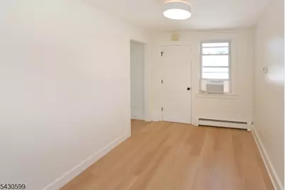 244 Van Winkle Ave, Hawthorne, NJ 07506 - Photo 7