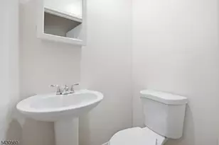 91 Willoughby St, Newark, NJ 07112 - Photo 21