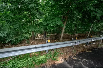 39 Forest Dr, Bloomfield, NJ 07003 - Photo 3