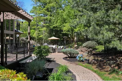 29 Deer Path Cir, Green Brook Township, NJ 08812 - Photo 39