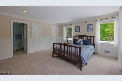 29 Deer Path Cir, Green Brook Township, NJ 08812 - Photo 25