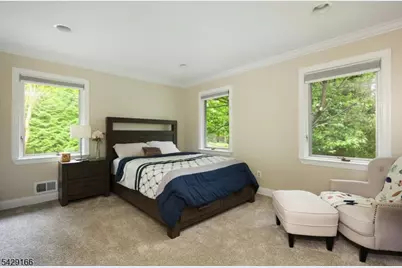 29 Deer Path Cir, Green Brook Township, NJ 08812 - Photo 19