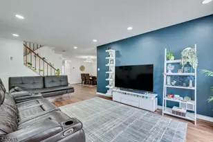 216 Amethyst Way, Franklin Township, NJ 08823 - Photo 13
