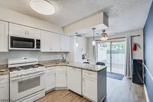 216 Amethyst Way, Franklin Township, NJ 08823 - Photo 17