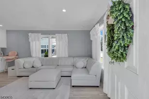 9 White Birch Park, Hampton Boro, NJ 08827 - Photo 5