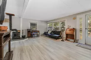 11 Overlook Dr, High Bridge, NJ 08829 - Photo 3
