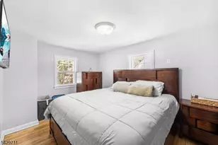 938 Liberty Ave, Union Township, NJ 07083 - Photo 13