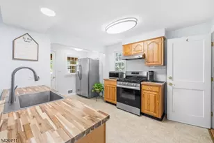 938 Liberty Ave, Union Township, NJ 07083 - Photo 9