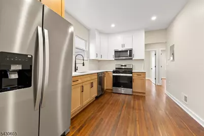 218 Ampere Pkwy #1, Bloomfield, NJ 07003 - Photo 3