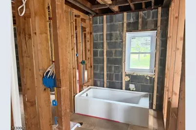 310 6th St, Belvidere, NJ 07823 - Photo 11