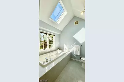 26 Poling Farm Ct, Montgomery Township, NJ 08502 - Photo 21