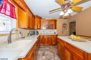 23 Frederick Pl, Hanover Township, NJ 07927 - Photo 11