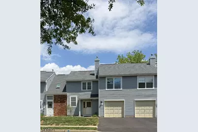 40 Whitby Cir, Franklin Township, NJ 08873 - Photo 3