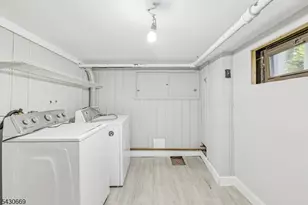 423 E Lincoln Ave, Roselle Park, NJ 07204 - Photo 25