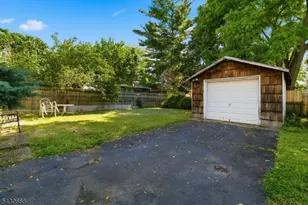 17 Fisher Ave, Bound Brook, NJ 08805 - Photo 15