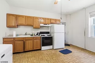 17 Fisher Ave, Bound Brook, NJ 08805 - Photo 3