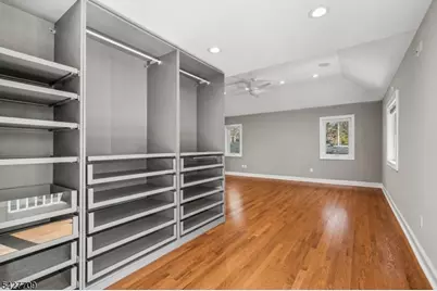 567 Mountain Ave, Springfield, NJ 07081 - Photo 17