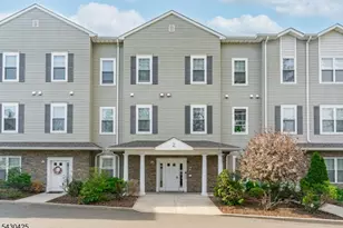 2 Bland Ct, Bloomfield, NJ 07003 - Photo 1