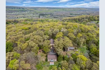 14 Beaver Brook Dr, Washington Township, NJ 07853 - Photo 11