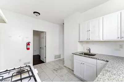 256 21st St, Irvington, NJ 07111 - Photo 17