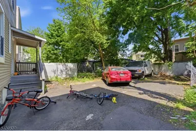 256 21st St, Irvington, NJ 07111 - Photo 19