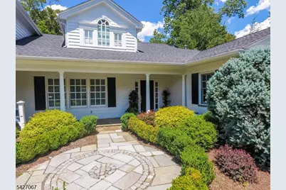 45 Joanna Way, Millburn, NJ 07078 - Photo 9