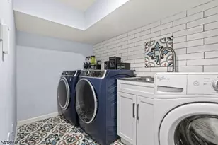 78 Glen Ave, Roseland, NJ 07068 - Photo 35