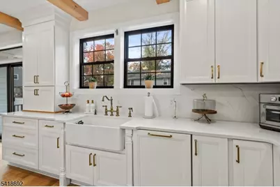 78 Glen Ave, Roseland, NJ 07068 - Photo 9