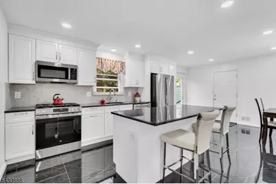 15 Judith Pl, Wayne, NJ 07470 - Photo 3