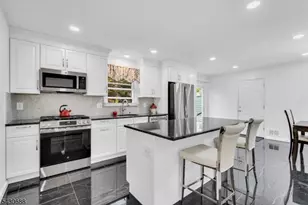 15 Judith Pl, Wayne, NJ 07470 - Photo 3