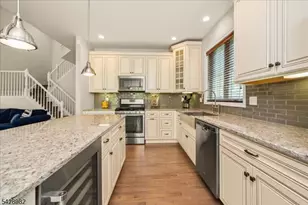 13 Julia Pl, Mount Olive, NJ 07828 - Photo 15