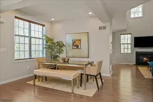 13 Julia Pl, Mount Olive, NJ 07828 - Photo 3