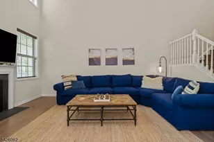 13 Julia Pl, Mount Olive, NJ 07828 - Photo 9