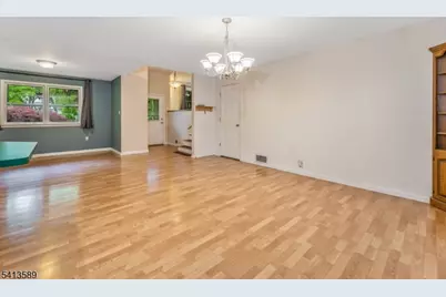 19 Hillside Dr, Clinton, NJ 08809 - Photo 15