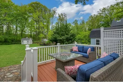 122 Kenilworth Rd, Mountain Lakes, NJ 07046 - Photo 9