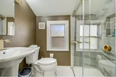 812 Sterling St, Plainfield, NJ 07062 - Photo 17