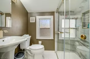 812 Sterling St, Plainfield, NJ 07062 - Photo 17