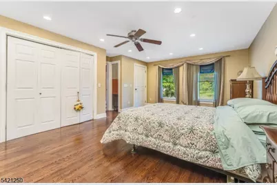 22 Broad St, Flemington, NJ 08822 - Photo 17